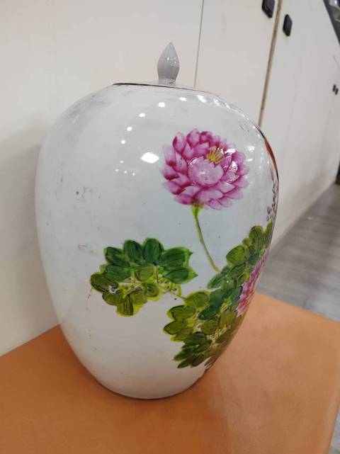 古玩陶瓷粉彩花鳥冬瓜罐拍賣,當前價格1588元