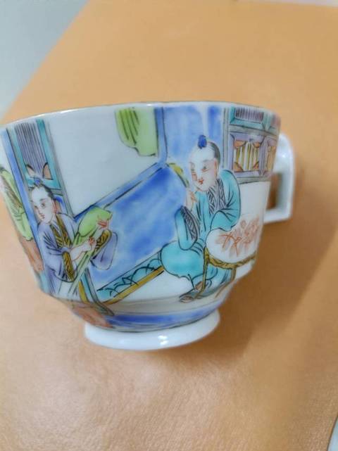 古玩陶瓷綠廣彩杯蝶一套拍賣,當前價格2888元