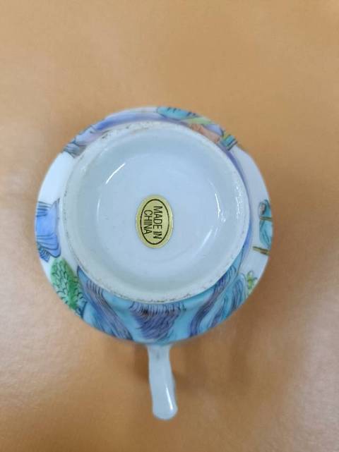 古玩陶瓷綠廣彩杯蝶一套拍賣,當前價格2888元