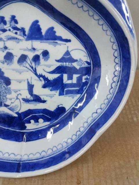 古玩陶瓷青花山水人物樓閣貝殼盤拍賣,當前價格2888元