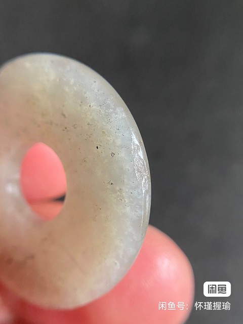 古玩玉器素紋玉璧真品鑒賞圖