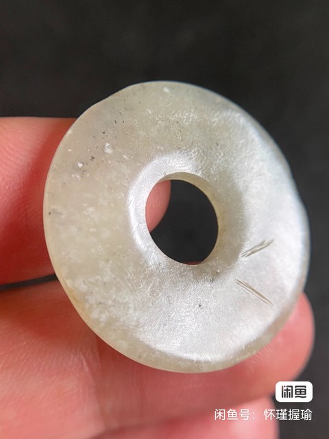 古玩玉器素紋玉璧真品鑒賞圖