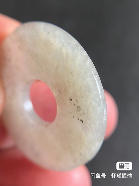 古玩玉器素紋玉璧真品鑒賞圖