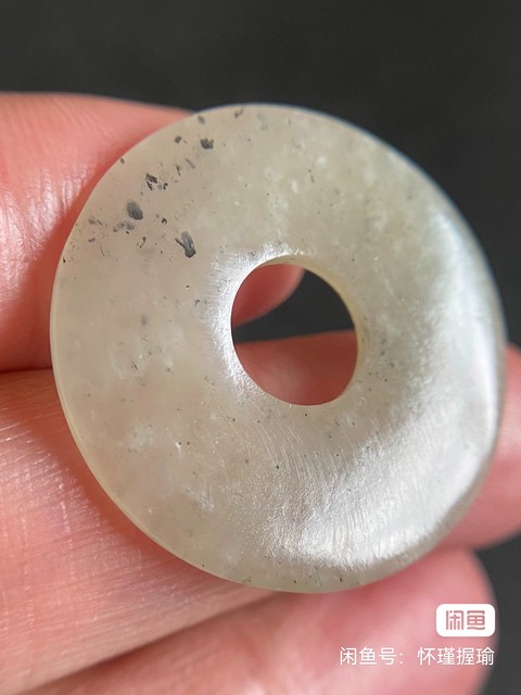 古玩玉器素紋玉璧真品鑒賞圖