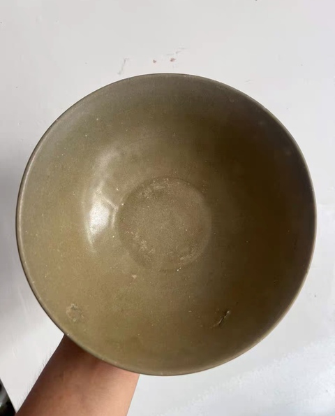 古玩陶瓷宋代龍泉窯蓮瓣紋碗真品鑒賞圖