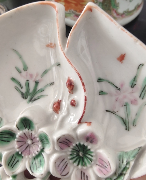 古玩陶瓷德化窯彩繪筆舔真品鑒賞圖