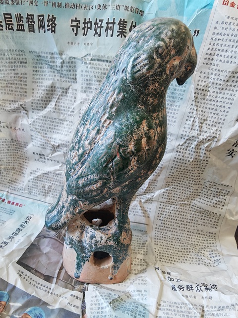 古玩陶瓷鸚鵡塑像真品鑒賞圖
