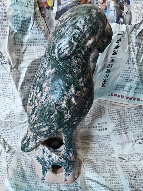 古玩陶瓷鸚鵡塑像真品鑒賞圖