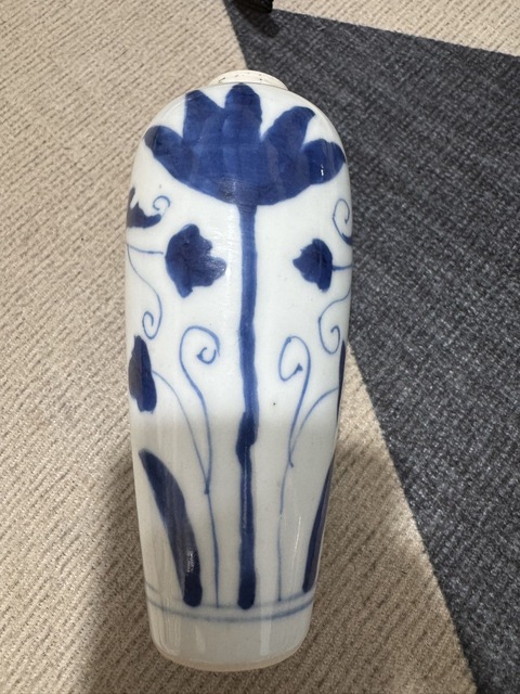 古玩陶瓷青花纏枝花卉紋蘿卜罐真品鑒賞圖