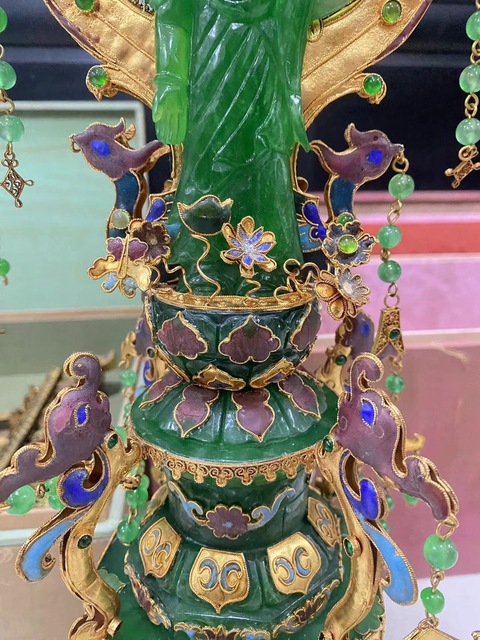古玩玉器染色非天然翡翠“佛”鑲擺件真品鑒賞圖