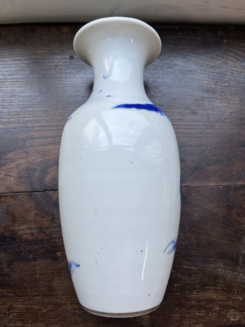 古玩陶瓷青花瓶真品鑒賞圖