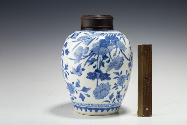 古玩陶瓷清康熙·青花花鳥紋罐拍賣,當(dāng)前價格3552元