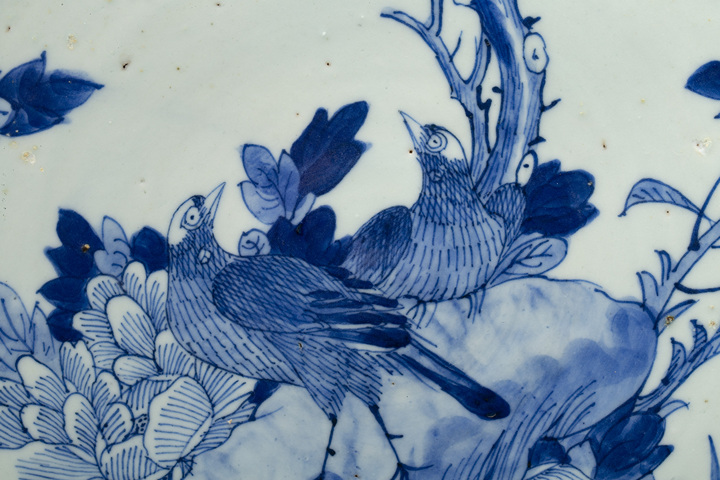 古玩陶瓷清晚·青花洞石花鳥紋大盤拍賣，當(dāng)前價(jià)格1764元