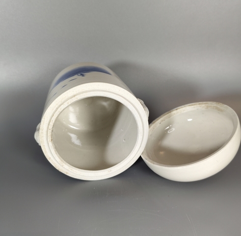 古玩陶瓷清末-青花山水人物蓋缸拍賣,當前價格999元