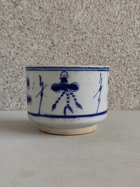 古玩陶瓷青花花卉紋香爐拍賣,當前價格350元