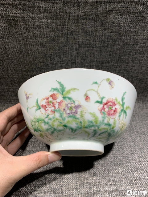 古玩陶瓷民國 粉彩花卉紋大碗真品鑒賞圖