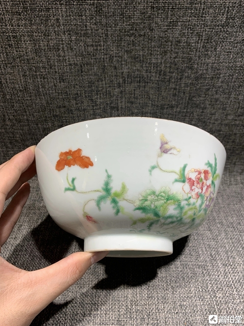 古玩陶瓷民國 粉彩花卉紋大碗真品鑒賞圖