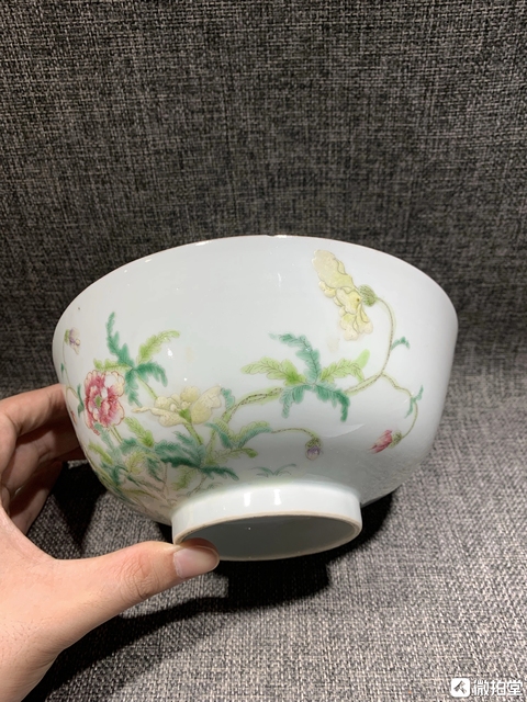 古玩陶瓷民國 粉彩花卉紋大碗真品鑒賞圖