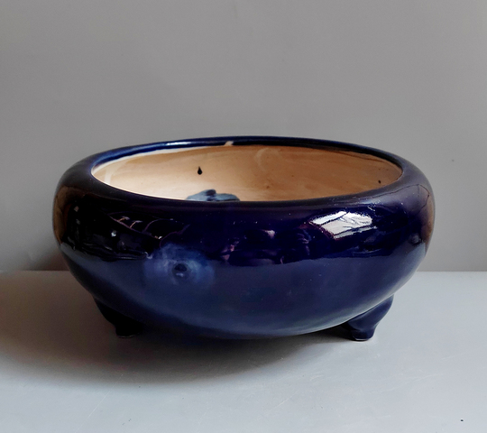 古玩陶瓷藍釉三足洗式香爐真品鑒賞圖