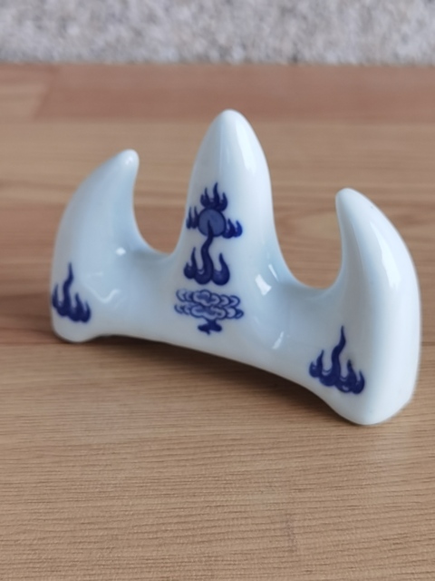古玩陶瓷青花筆山拍賣,當(dāng)前價格260元