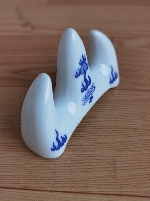 古玩陶瓷青花筆山拍賣,當(dāng)前價格260元