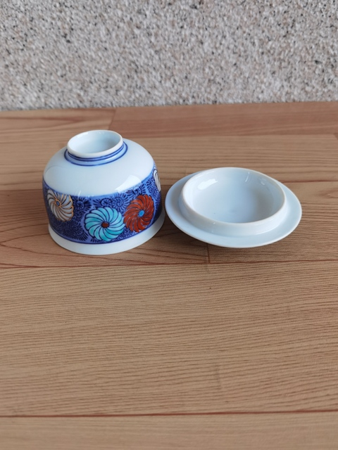 古玩陶瓷青花加彩蓋杯拍賣，當前價格120元