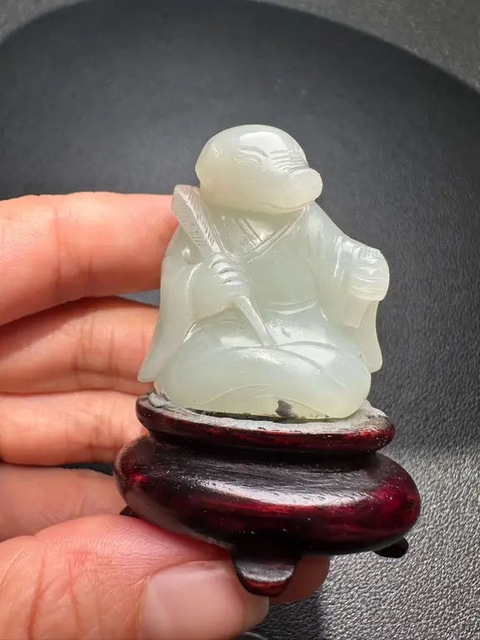 古玩玉器和田玉雕“豬神”擺件真品鑒賞圖