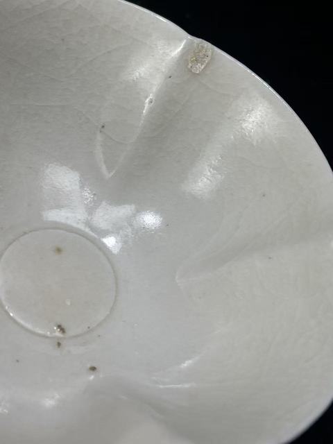 古玩陶瓷青白釉花口盞真品鑒賞圖