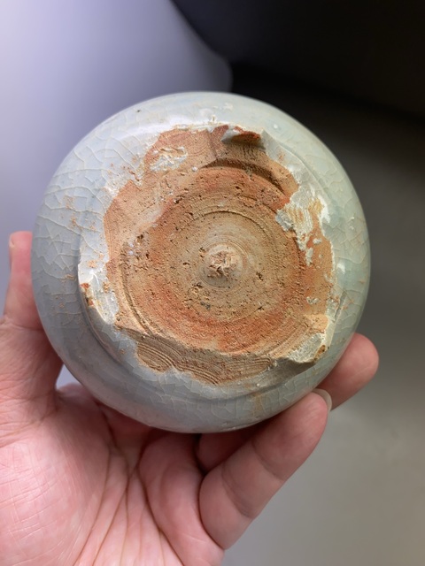 古玩陶瓷龍泉青瓷三足爐真品鑒賞圖