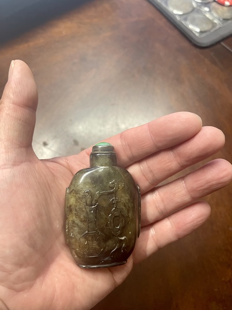 古玩玉器老料子鼻煙壺真品鑒賞圖
