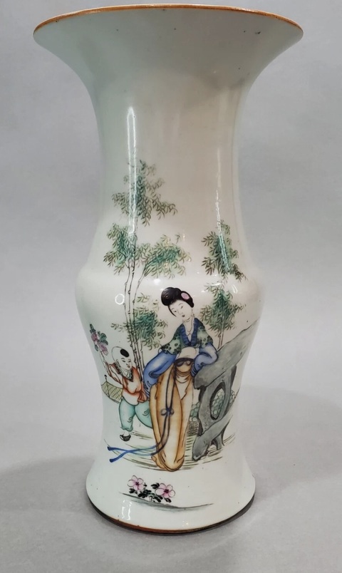 古玩陶瓷民國粉彩侍女嬰戲紋鳳尾尊真品鑒賞圖