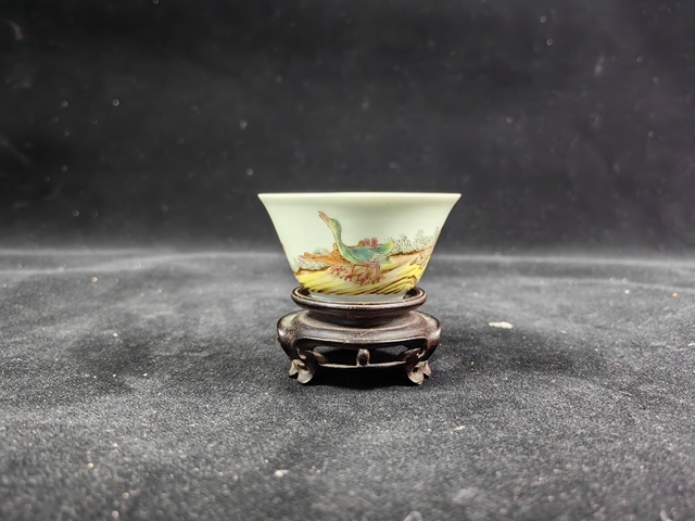 古玩陶瓷廣琺瑯花鳥紋杯拍賣,當前價格10000元