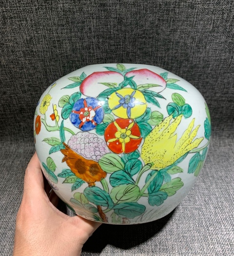 古玩陶瓷花果紋粉彩西瓜罐真品鑒賞圖