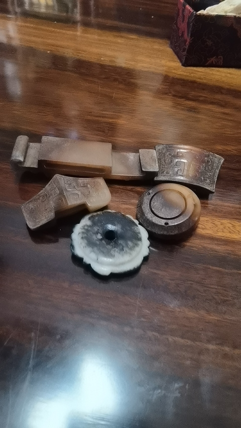 古玩玉器做舊仿古“玉劍具”真品鑒賞圖