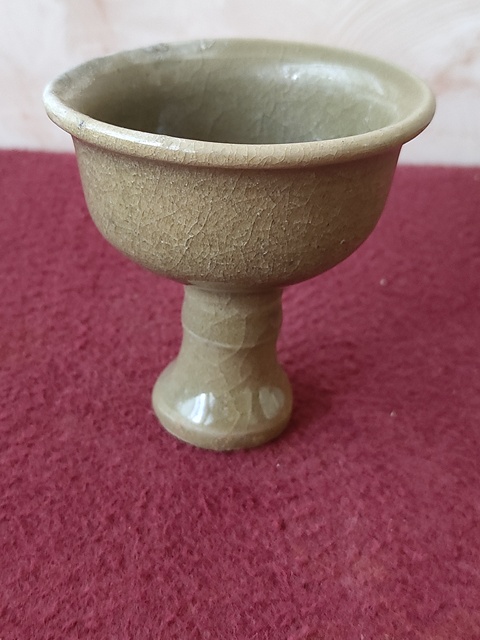 古玩陶瓷龍泉青瓷高足杯拍賣，當前價格2000元