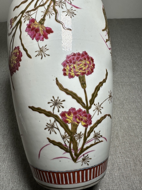 古玩陶瓷料彩花卉瓶真品鑒賞圖