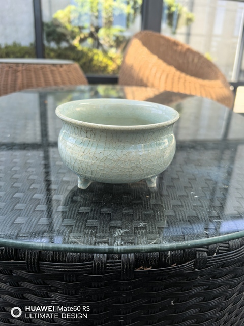 古玩陶瓷元末明初龍泉窯粉青釉獸首三足爐拍賣,當前價格9600元
