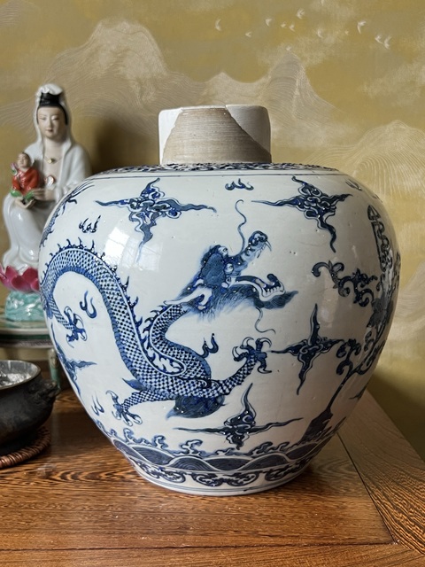 古玩陶瓷青花雙龍穿花紋罐真品鑒賞圖