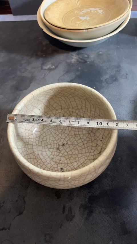 古玩陶瓷鱔血紅茶碗真品鑒賞圖
