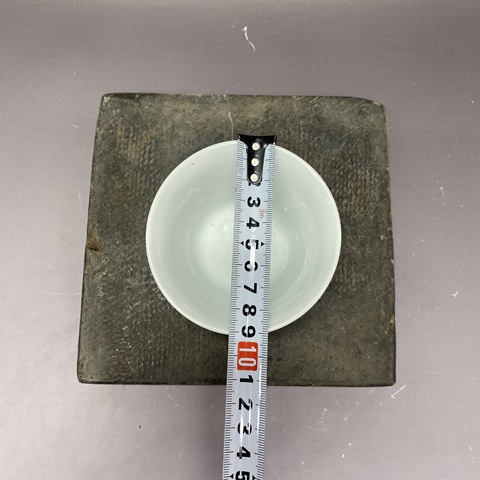 古玩陶瓷花卉紋青花杯真品鑒賞圖