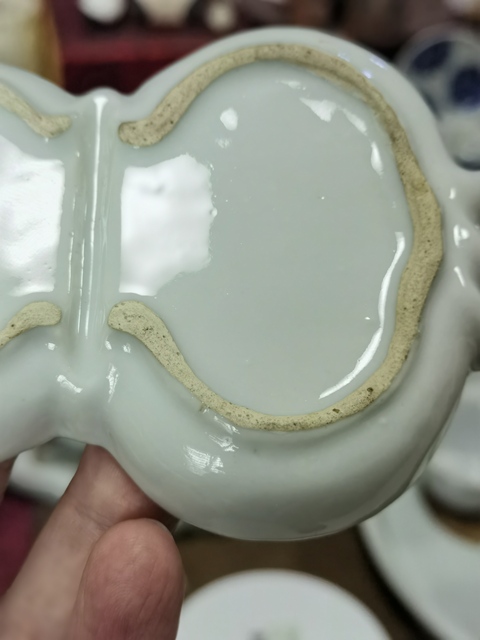 古玩陶瓷花卉紋青花盤真品鑒賞圖