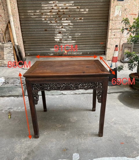 古玩雜項半桌真品鑒賞圖