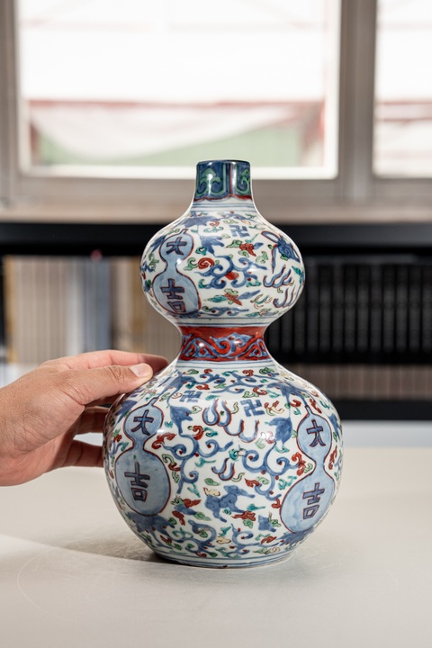 古玩陶瓷明萬歷青花五彩大吉圖葫蘆瓶真品鑒賞圖
