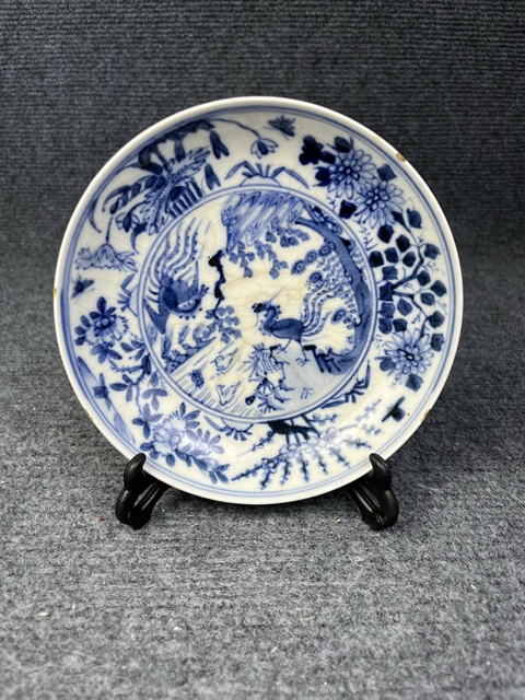 古玩陶瓷花鳥紋青花盤真品鑒賞圖