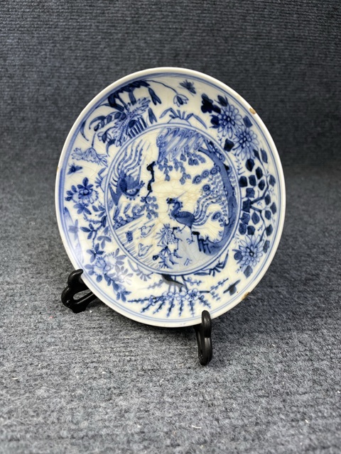 古玩陶瓷花鳥紋青花盤真品鑒賞圖
