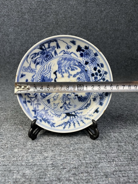 古玩陶瓷花鳥紋青花盤真品鑒賞圖