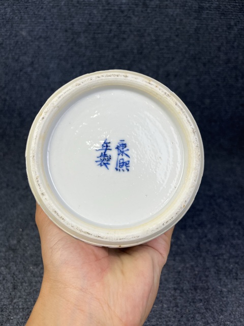 古玩陶瓷青花三娘教子紋大蓋瓶真品鑒賞圖