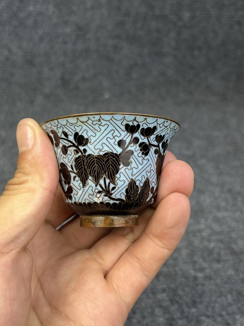 古玩雜項銅胎掐絲琺瑯花卉紋壓手杯拍賣,當前價格999元
