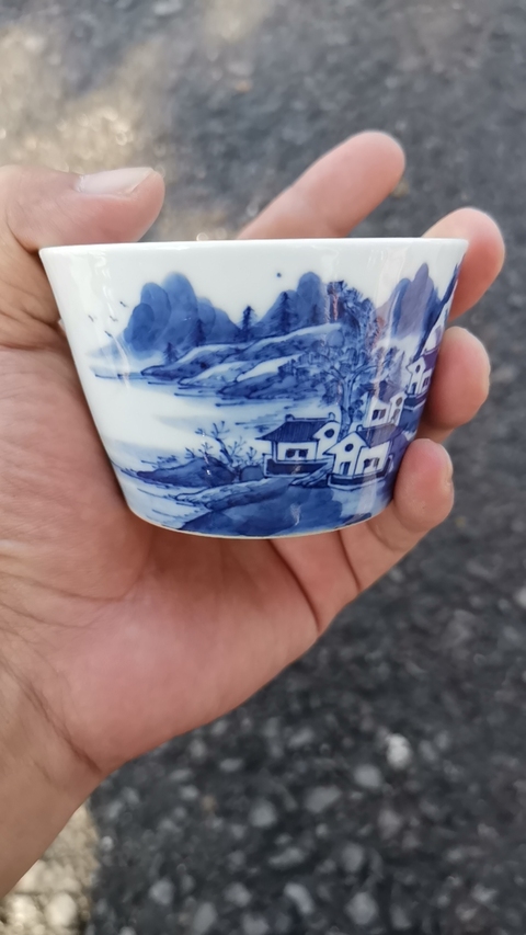 古玩陶瓷渭水投碧月嶗山入夢來青花杯真品鑒賞圖