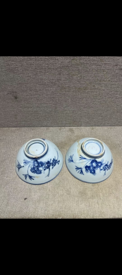 古玩陶瓷花卉紋青花碗真品鑒賞圖